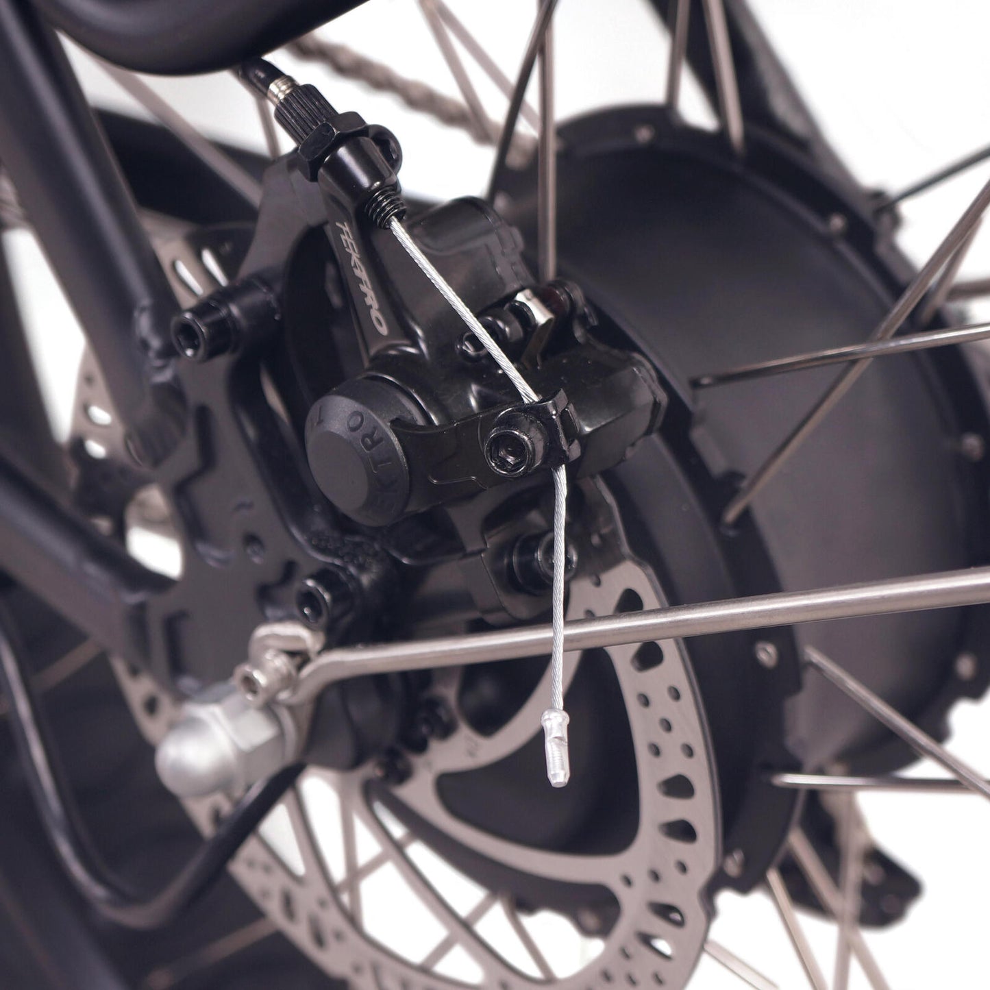 ET.Cycle T720 Fat Trekking Step-thru E-Bike, 300W-750W, 48V 15Ah, 720Wh Battery [Matt Black 26"]