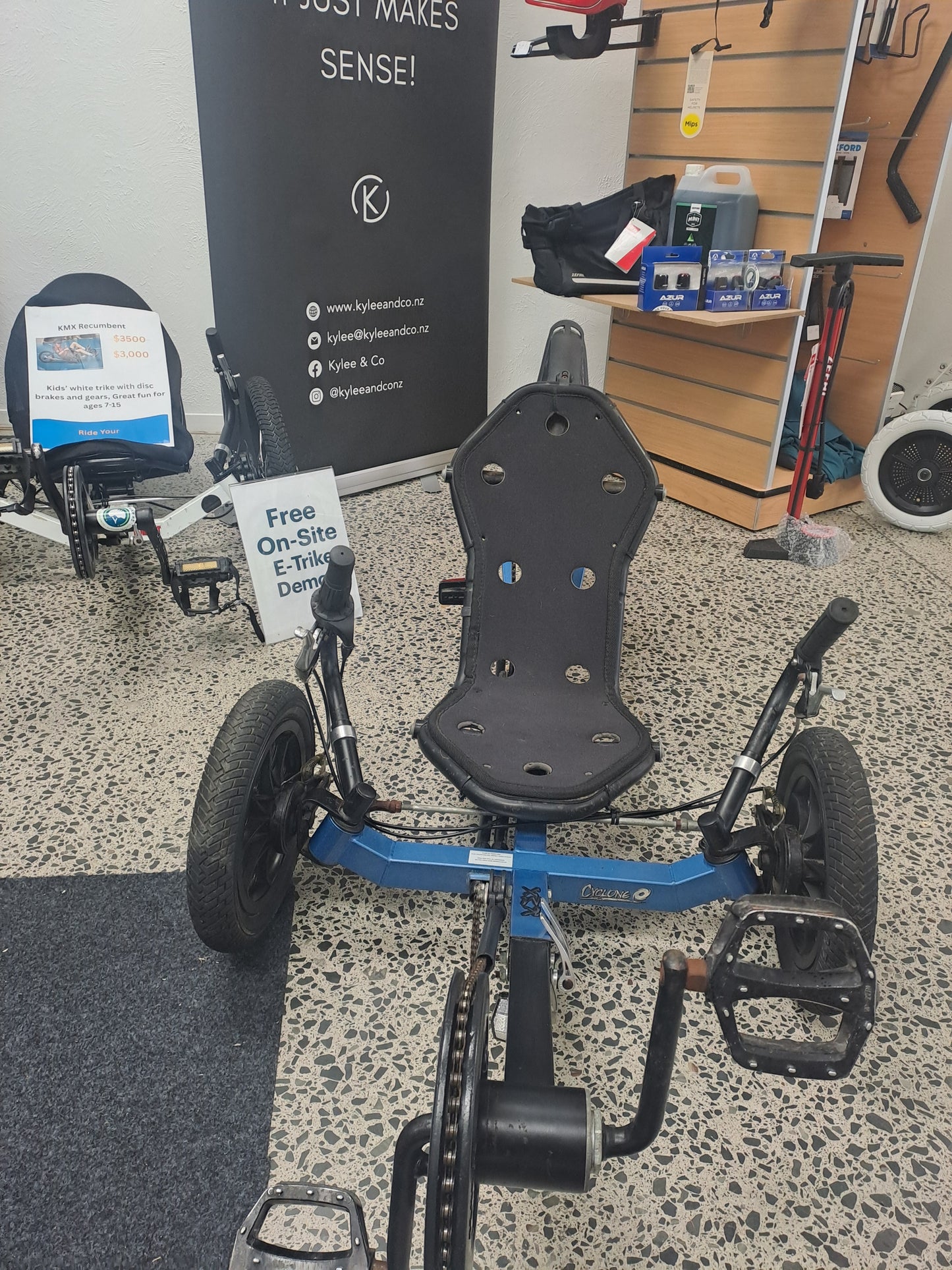 Kmx cyclone kids recumbent